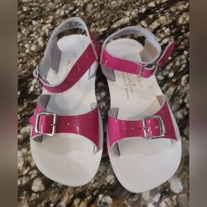 Stylish Pink Kids Sandals with Buckle